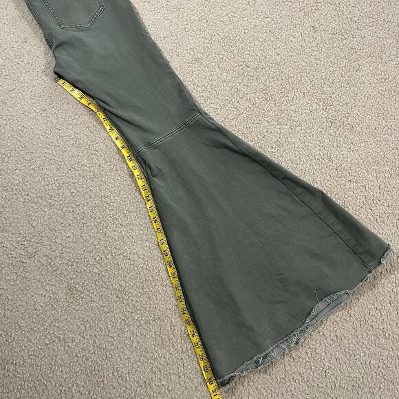Free People Just Float On Flare Jeans Army Green Size 26 - Picture 10 of 10